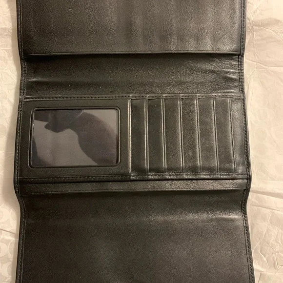 Authentic Coach Wallet - Picture 5 of 5